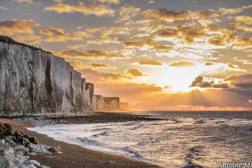 Idealement Situe "Le Studio" Les Locations Isahora Sont Aussi A 2 Pas Du Chateau D'Eu, Des Falaises Du Treport, De Mers Les Bains Et Aux Portes De La Baie De Somme أو  المظهر الخارجي الصورة