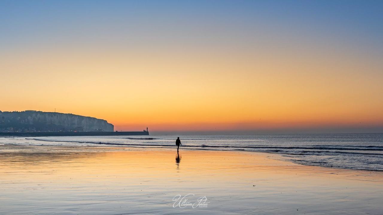Idealement Situe "Le Studio" Les Locations Isahora Sont Aussi A 2 Pas Du Chateau D'Eu, Des Falaises Du Treport, De Mers Les Bains Et Aux Portes De La Baie De Somme أو  المظهر الخارجي الصورة